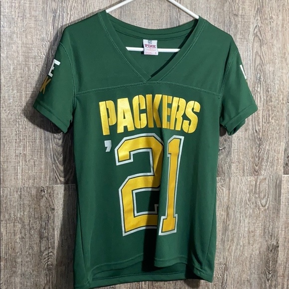 PINK Victoria's Secret Tops - 🧚‍♀️VS Pink Packers Shirt